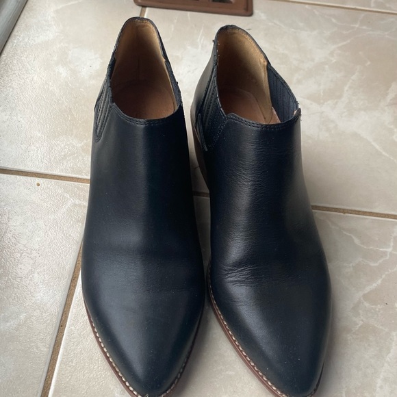 Madewell pointed-toe Chelsea booties - Picture 3 of 4